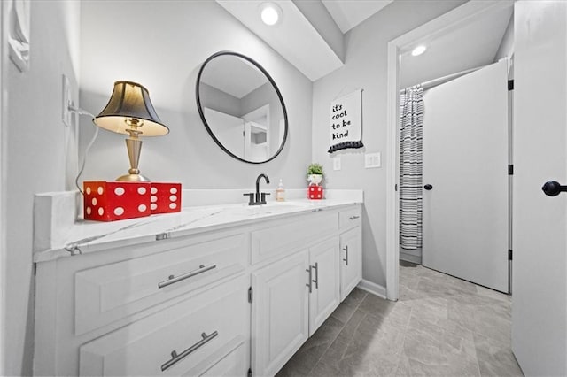 8102 W 153rd St, Overland Park, KS 66223 - full bath with vanity, recessed lighting, and baseboards
