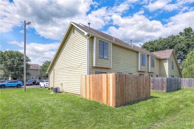 2406 Alabama St Unit 9D, Lawrence, KS 66046 - view of side of home