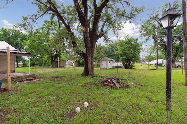 211 S 4th St, Fredonia, KS 66736 - view of green lawn