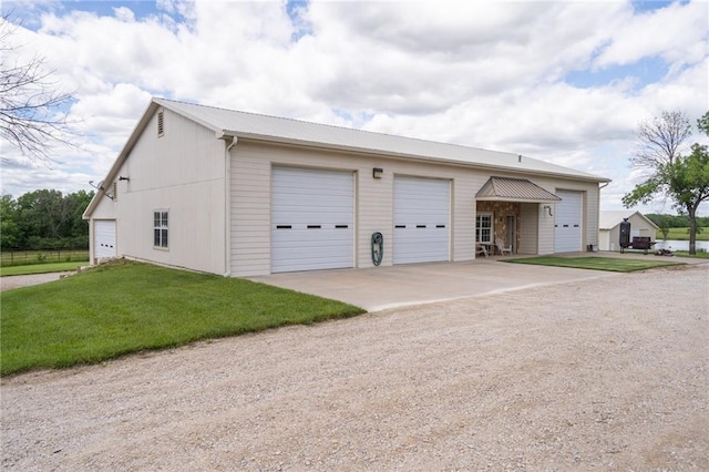 1672 N 1st Rd, Baldwin City, KS 66006 - view of detached garage