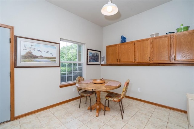 1672 N 1st Rd, Baldwin City, KS 66006 - dining room featuring baseboards