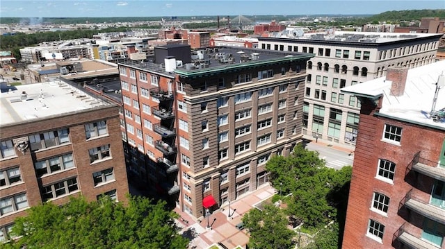 712 Broadway Blvd Unit 607, Kansas City, MO 64105 - view of apartment building / complex with a city view