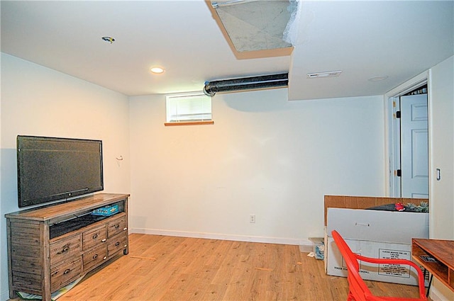 1101 SW Sunflower Dr, Lees Summit, MO 64081 - basement featuring light wood-style flooring, recessed lighting, and baseboards