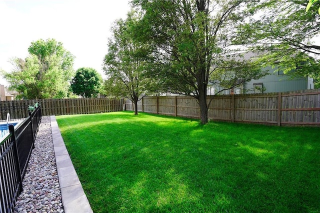 3832 SW Boulder Dr, Lees Summit, MO 64082 - view of yard