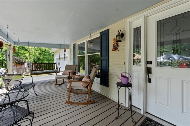 6246 Woodland Dr, Shawnee, KS 66218 - view of porch