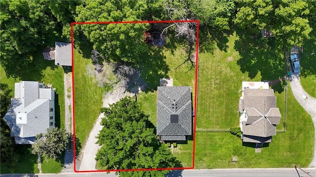 320 Allcutt Ave, Bonner Springs, KS 66012 - photo 2