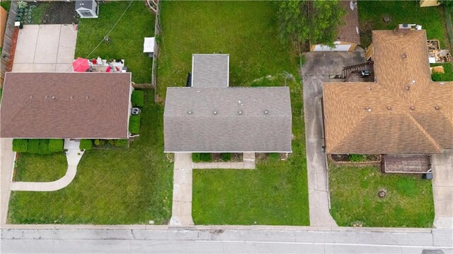 8709 E 83rd St, Raytown, MO 64138 - photo 33