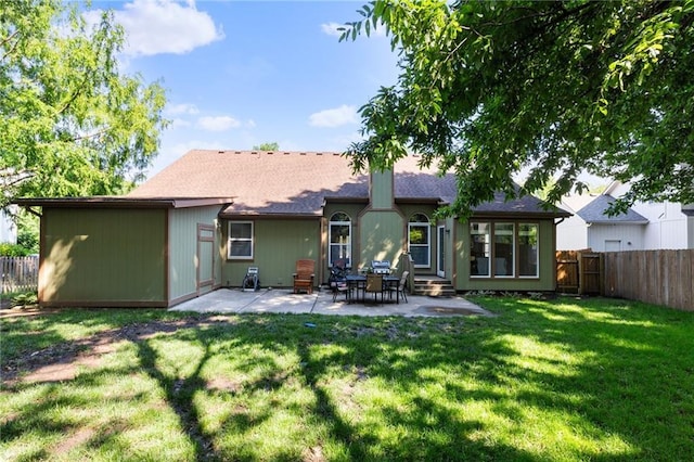 12484 S Hallet St, Olathe, KS 66062 - rear view of house featuring a patio