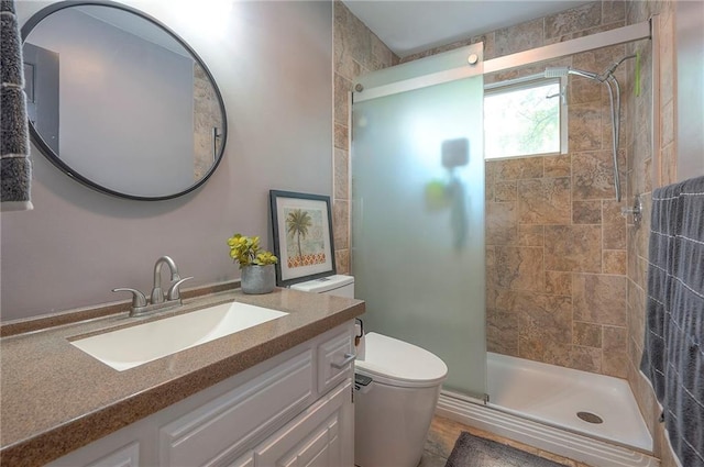 21614 W 72nd St, Shawnee, KS 66218 - full bathroom with tiled shower, vanity, and toilet