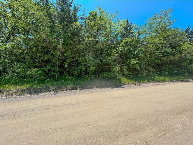 58 Buzzard Ln, Mound City, KS 66056
