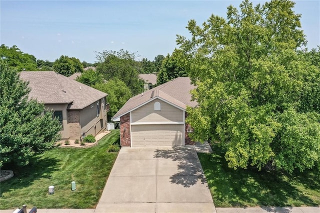 1919 Prairie Grass Dr, Raymore, MO 64083 - photo 30