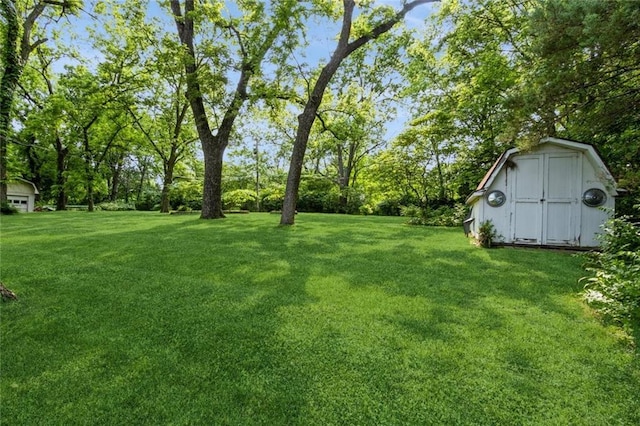 5308 Foster St, Overland Park, KS 66202 - view of grassy yard