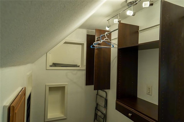 1504 SW 9th St, Lees Summit, MO 64081 - spacious closet with lofted ceiling