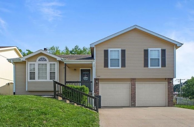 4602 Crystal Dr, Saint Joseph, MO 64503 - photo 1