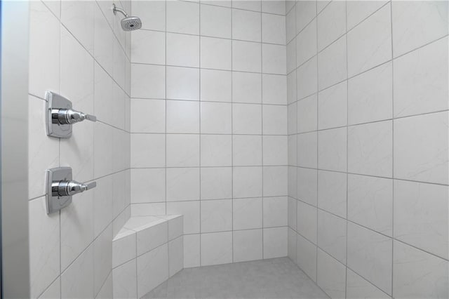 5858 Mccormick Dr, Shawnee, KS 66226 - bathroom with a tile shower