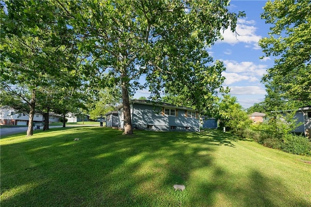 513 Brown Circle Dr, Osawatomie, KS 66064 - view of grassy yard