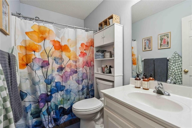 2436 SW Current Ln, Lees Summit, MO 64082 - full bath with a textured ceiling, vanity, and curtained shower