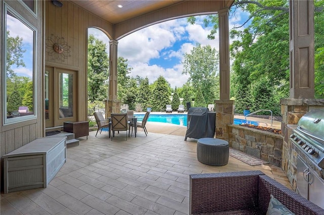 11121 S Whitetail Ln, Olathe, KS 66061 - view of patio / terrace featuring area for grilling