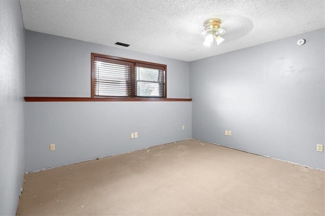 5011 N Elmwood Ave, Kansas City, MO 64119 - photo 15