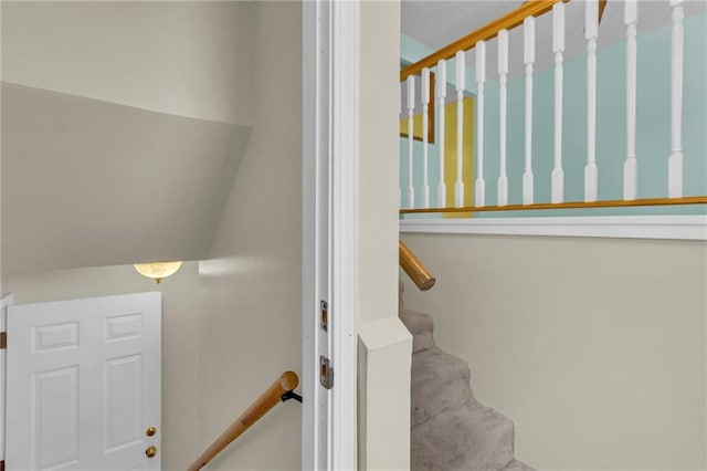 531 S Oak St, Gardner, KS 66030 - view of stairway