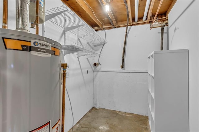531 S Oak St, Gardner, KS 66030 - unfinished below grade area featuring water heater