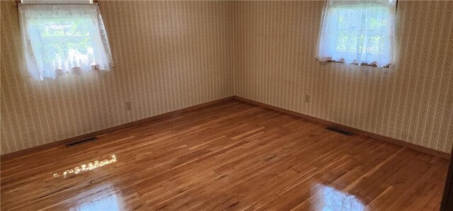 7515 N Tracy Ave, Kansas City, MO 64118 - photo 6