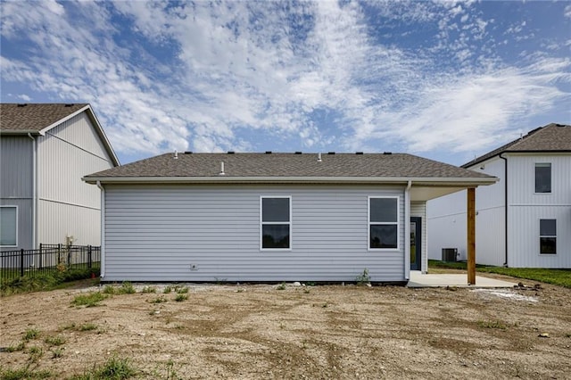 27027 E Oak View Dr, Lees Summit, MO 64086 - rear view of property with a patio area