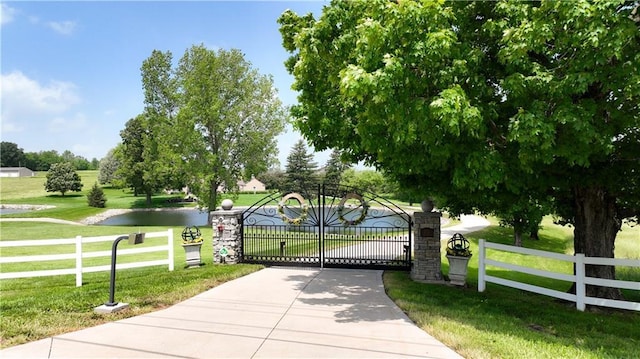 450 Ruth Ewing Rd, Liberty, MO 64068 - gate with a water view