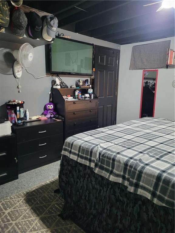 8218 W 87th St, Overland Park, KS 66212 - view of bedroom