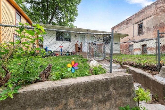 506 Ottawa St, Leavenworth, KS 66048 - photo 2