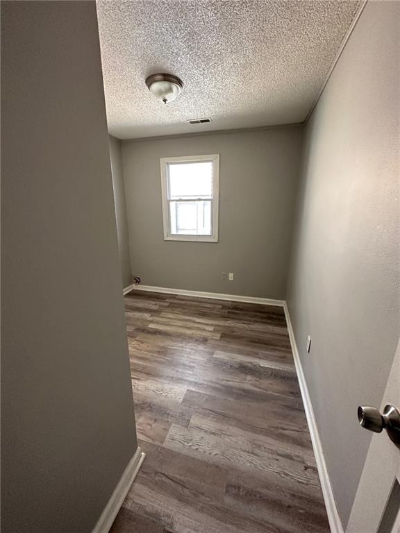 506 Ottawa St, Leavenworth, KS 66048 - photo 16