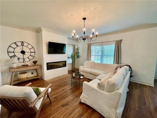 11619 Tomahawk Creek Pkwy Unit B, Leawood, KS 66211 - living area with crown molding, a chandelier, wood finished floors, and a glass covered fireplace