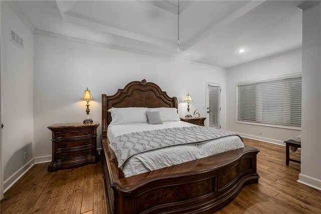 14165 Ashbury Ct, Basehor, KS 66007 - bedroom featuring recessed lighting, baseboards, wood-type flooring, and crown molding