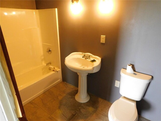 604 S Center St, Baker Township, KS 66760 - photo 8