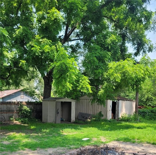 723 S Mill St, Kansas City, KS 66105 - photo 2