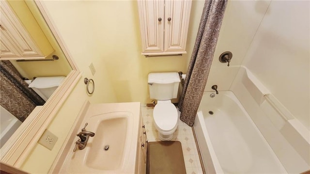 1045 Yale Rd, Mapleton, KS 66754 - bathroom featuring toilet, shower / tub combo, and vanity