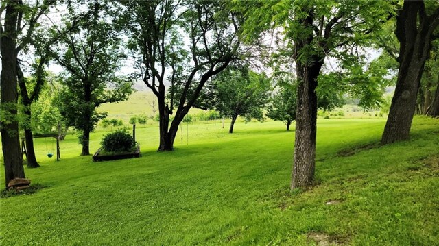 1045 Yale Rd, Mapleton, KS 66754 - view of grassy yard
