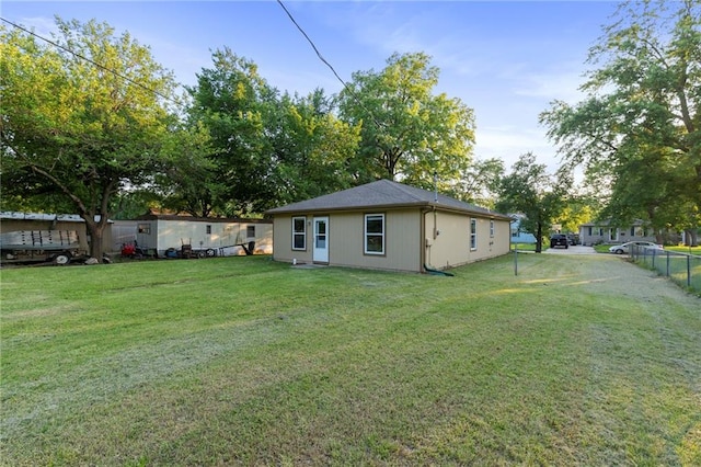 739 S Cypress St, Ottawa, KS 66067 - rear view of property