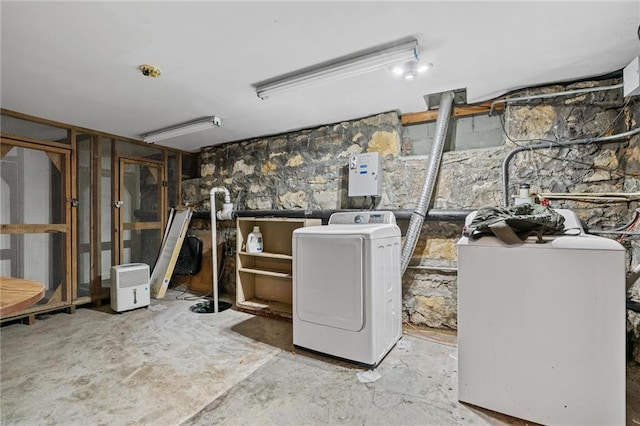 106 Saratoga St, Excelsior Springs, MO 64024 - unfinished basement with washer and clothes dryer