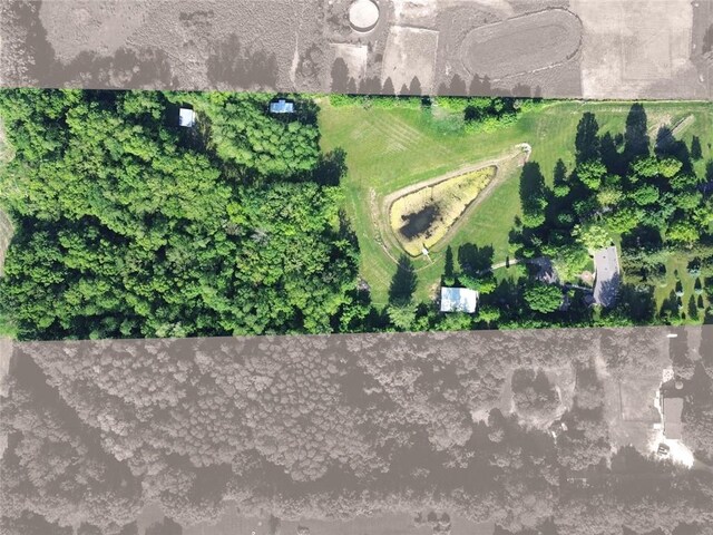 2101 Hillview Rd, Liberty, MO 64068 - aerial overview of property's location featuring property parcel outlined