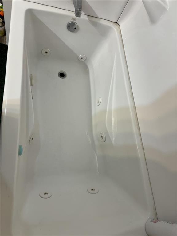 32592 SE 500th Rd, Kincaid, KS 66039 - full bathroom featuring a shower