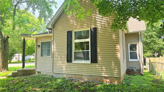 524 S Hill St, Fort Scott, KS 66701 - view of side of property