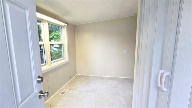 524 S Hill St, Fort Scott, KS 66701 - unfurnished room with baseboards