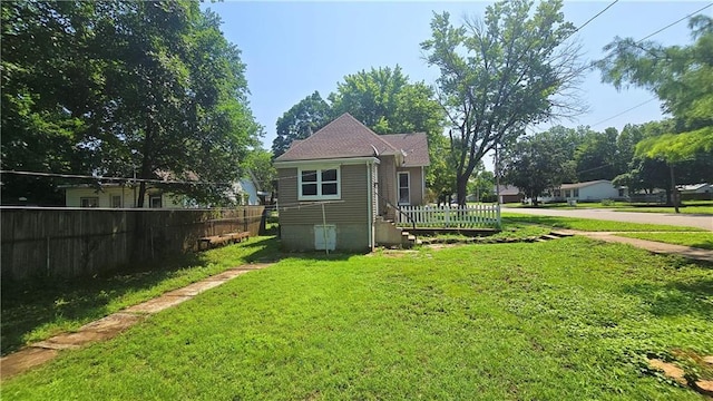 524 S Hill St, Fort Scott, KS 66701 - view of side of home