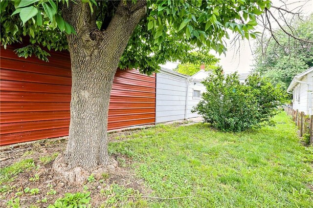834 S 19th St, Saint Joseph, MO 64507 - photo 25
