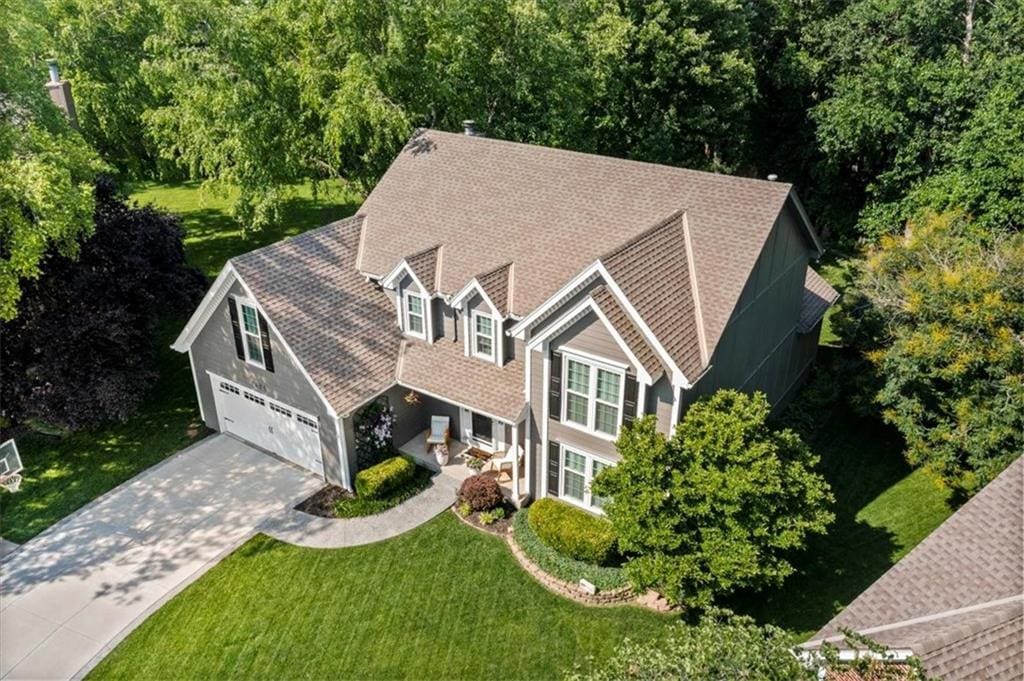 8405 Hall St, Lenexa, KS 66219 - aerial view of property and surrounding area