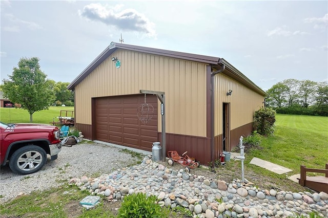 5260 SE Fox Run Rd, Lathrop, MO 64465 - view of detached garage