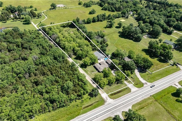3931 Main St, Parsons, KS 67357 - aerial overview of property's location featuring property boundaries highlighted