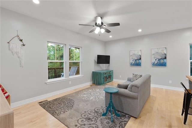 13807 W 47th Ter, Shawnee, KS 66216 - living room featuring ceiling fan, recessed lighting, light wood-type flooring, and baseboards