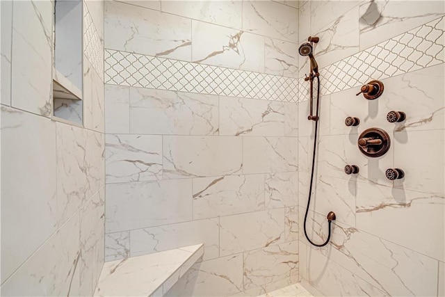 22900 S Ridgeview Dr, Peculiar, MO 64078 - bathroom with a tile shower